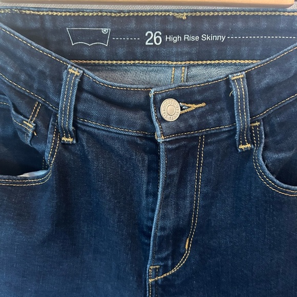 Levi’s high rise skinny jeans size 26 - Picture 2 of 3